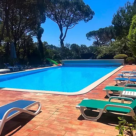 Sleeps 10 Pool Air Con Wifi