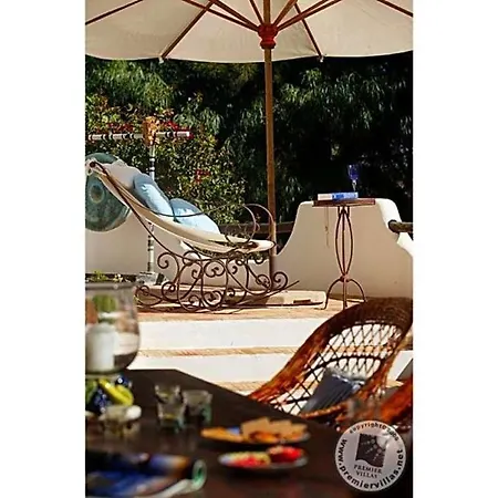 Vila Sleeps 10 Pool Air Con Wifi *