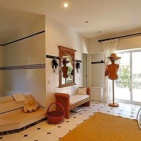 Sleeps 10 Pool Air Con Wifi Вилла Кинта-до-Лаго